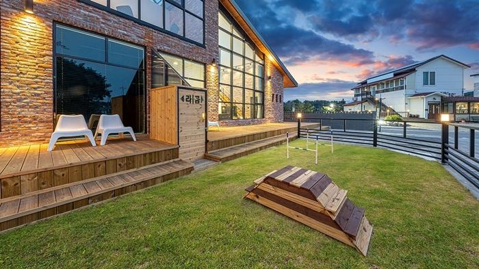 Goseong Full Pet Package Dog-Friendly Private Pension