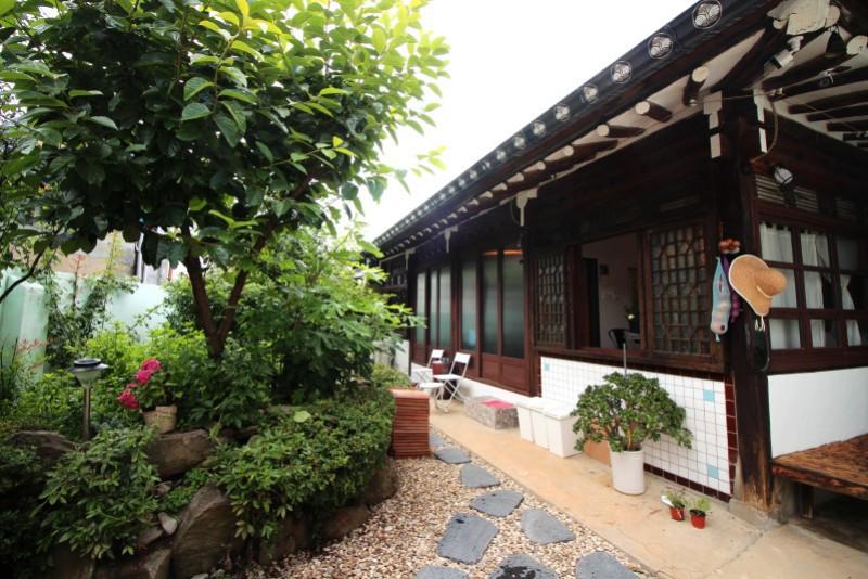 Jeonju Tolang Cottage Hanok Unshared House Pension