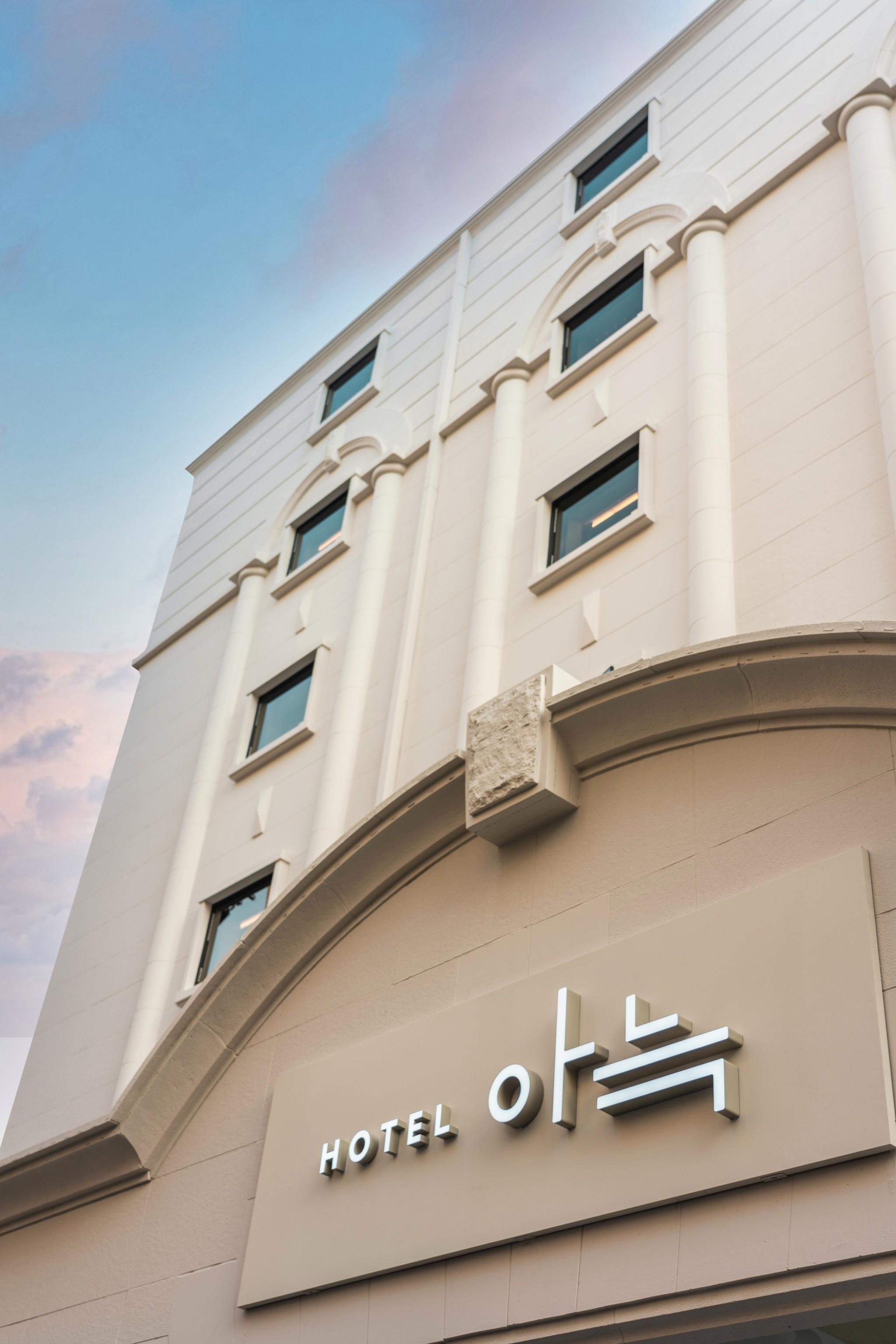 The Hyoosik Aank Hotel Bupyeong-9
