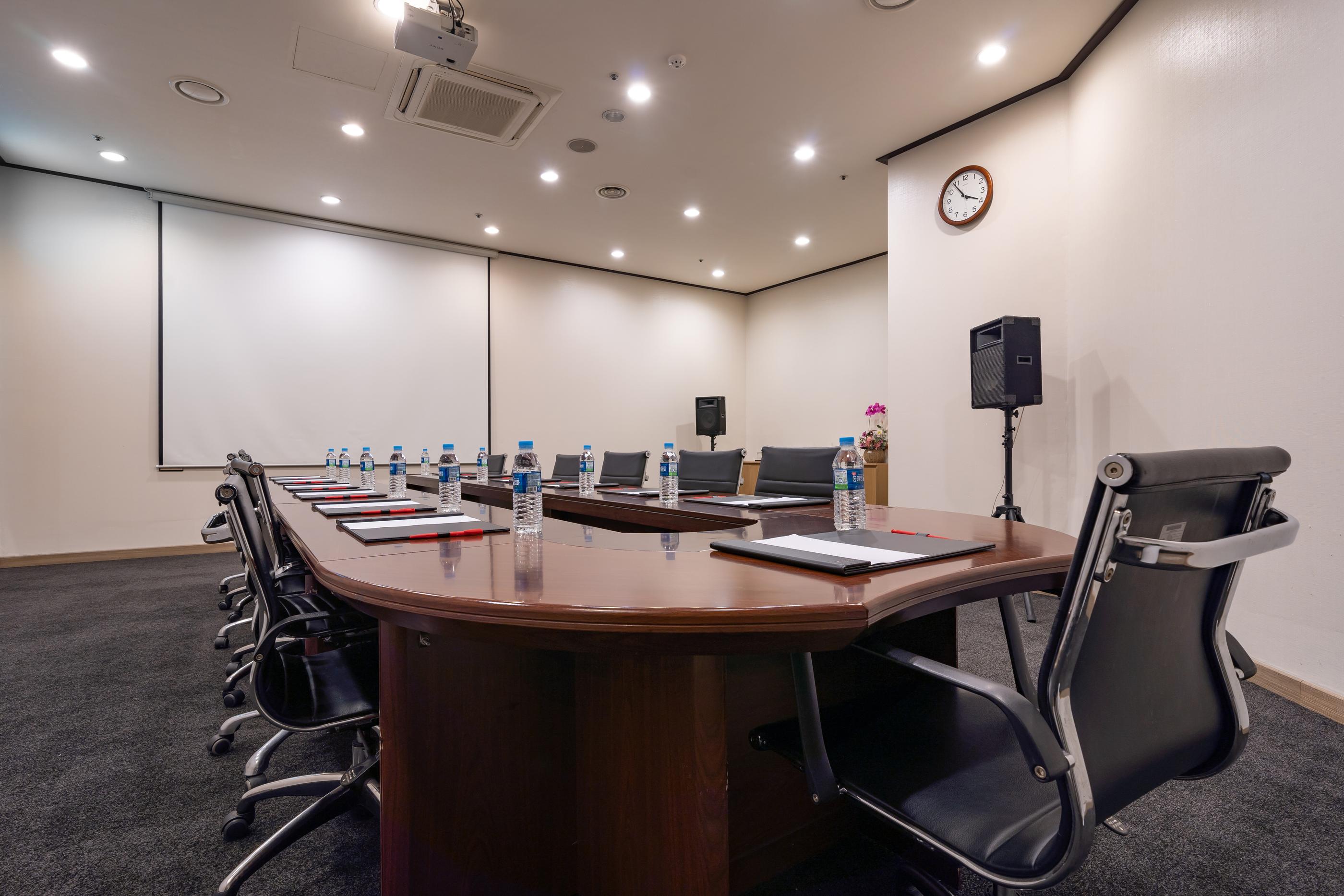 Ramada By Wyndham Seoul Dongdaemun-11