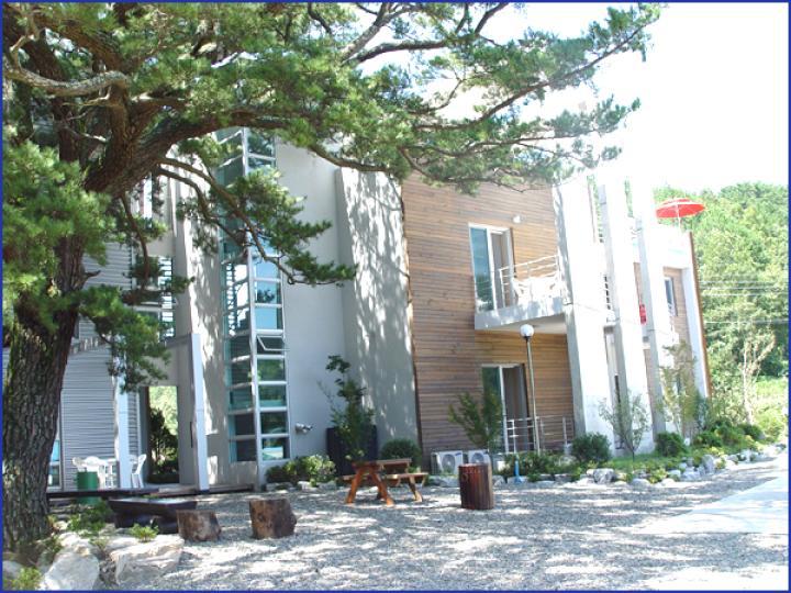 Ulsan Solnaeum Full Pension