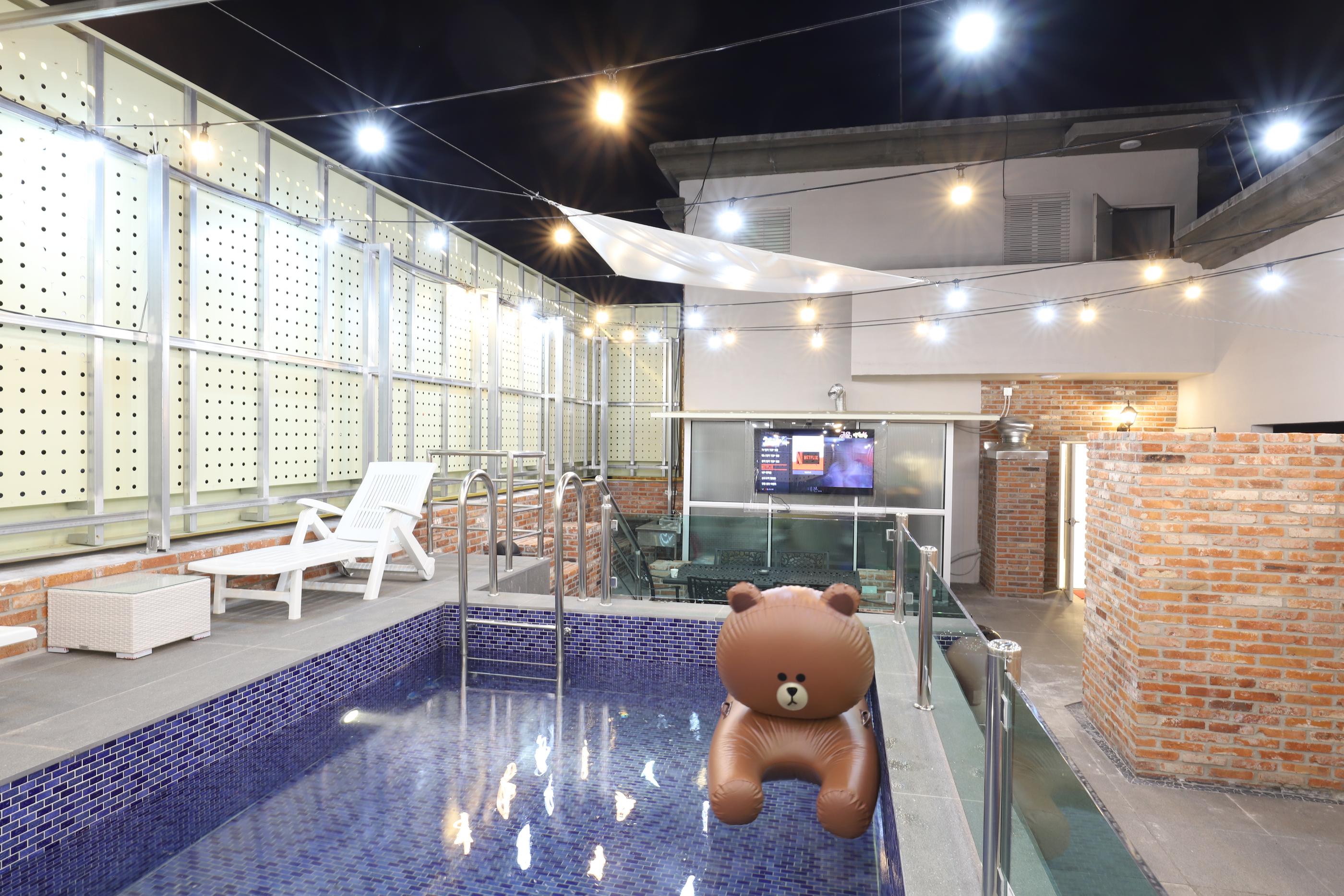 Daegu Seongseo 42HOTEL By February