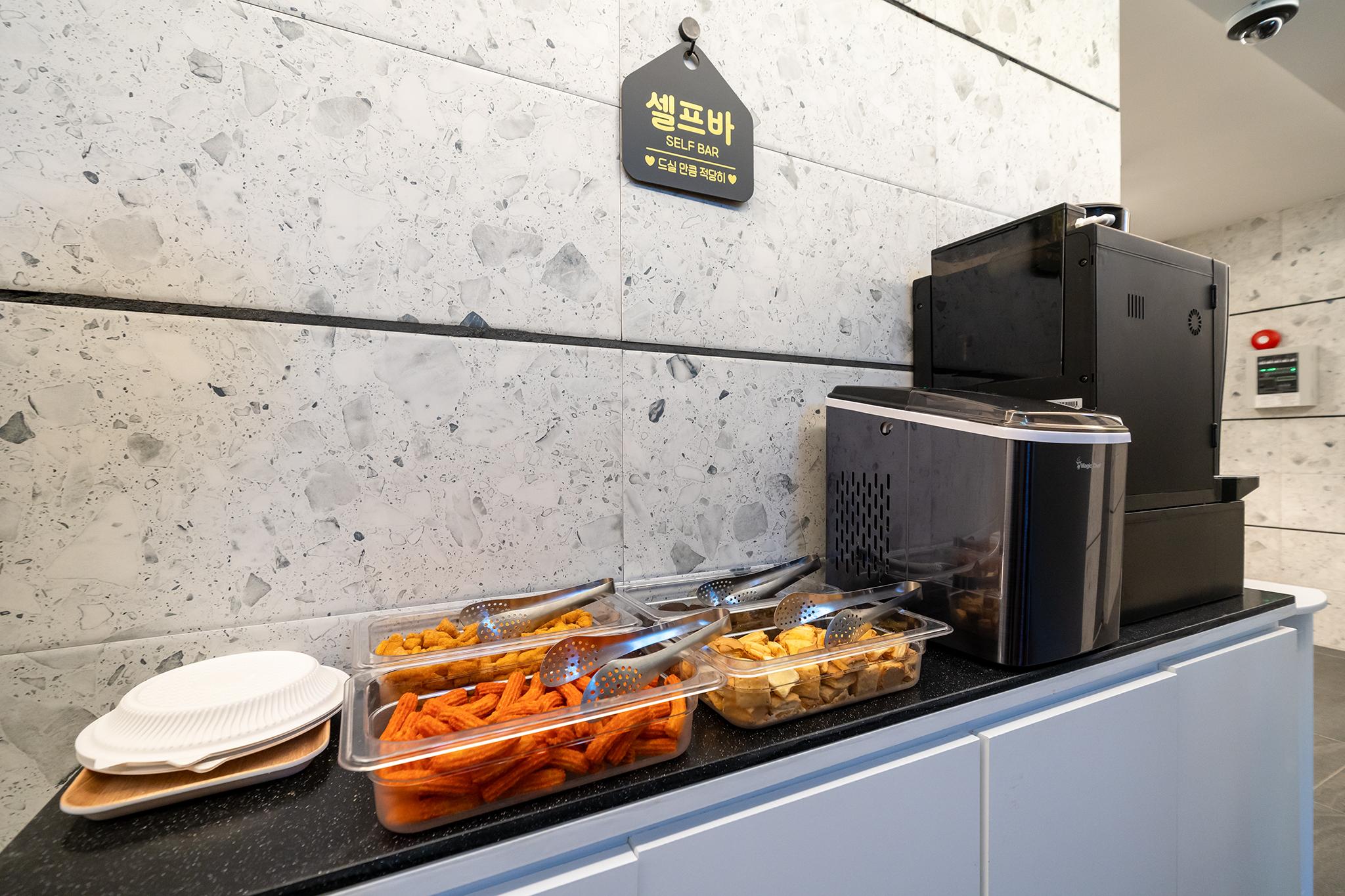 Uijeongbu Hotel With-3