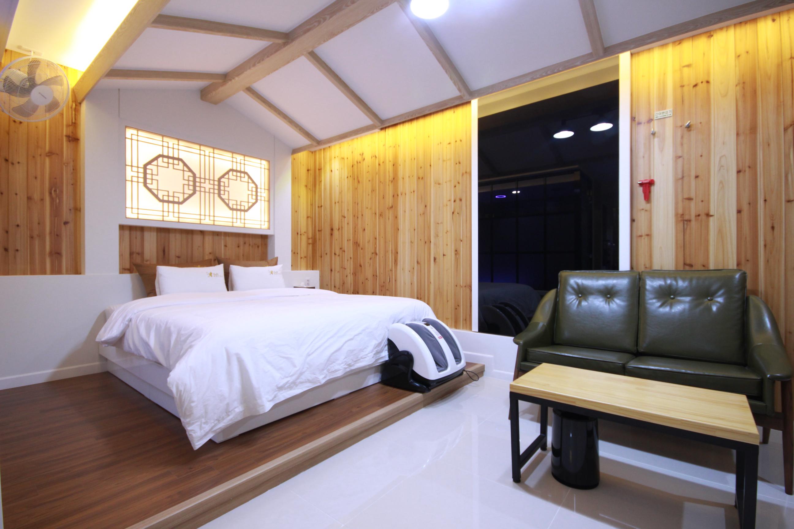 Ulsan KTX Station G and G