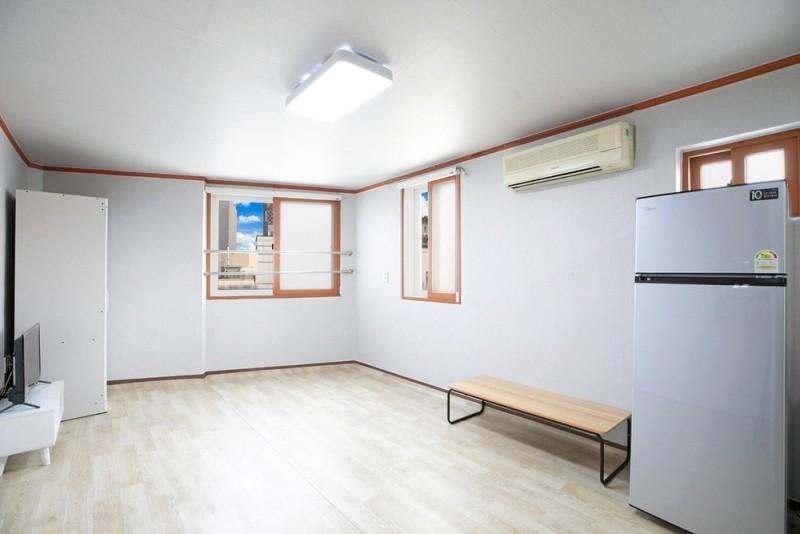Busan Haeundae High School House Pension-54