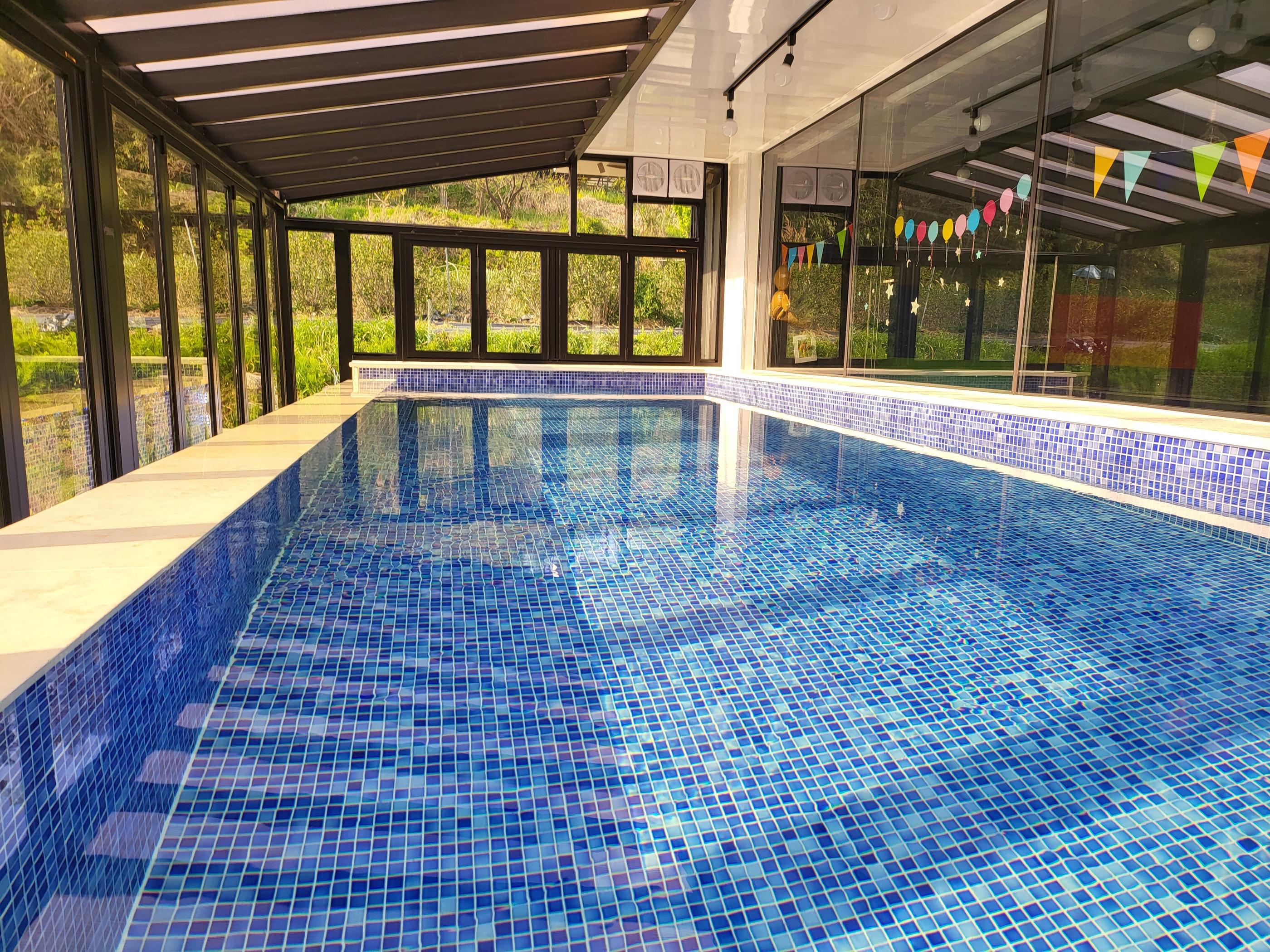 The Hue Kids Pool Vila-38