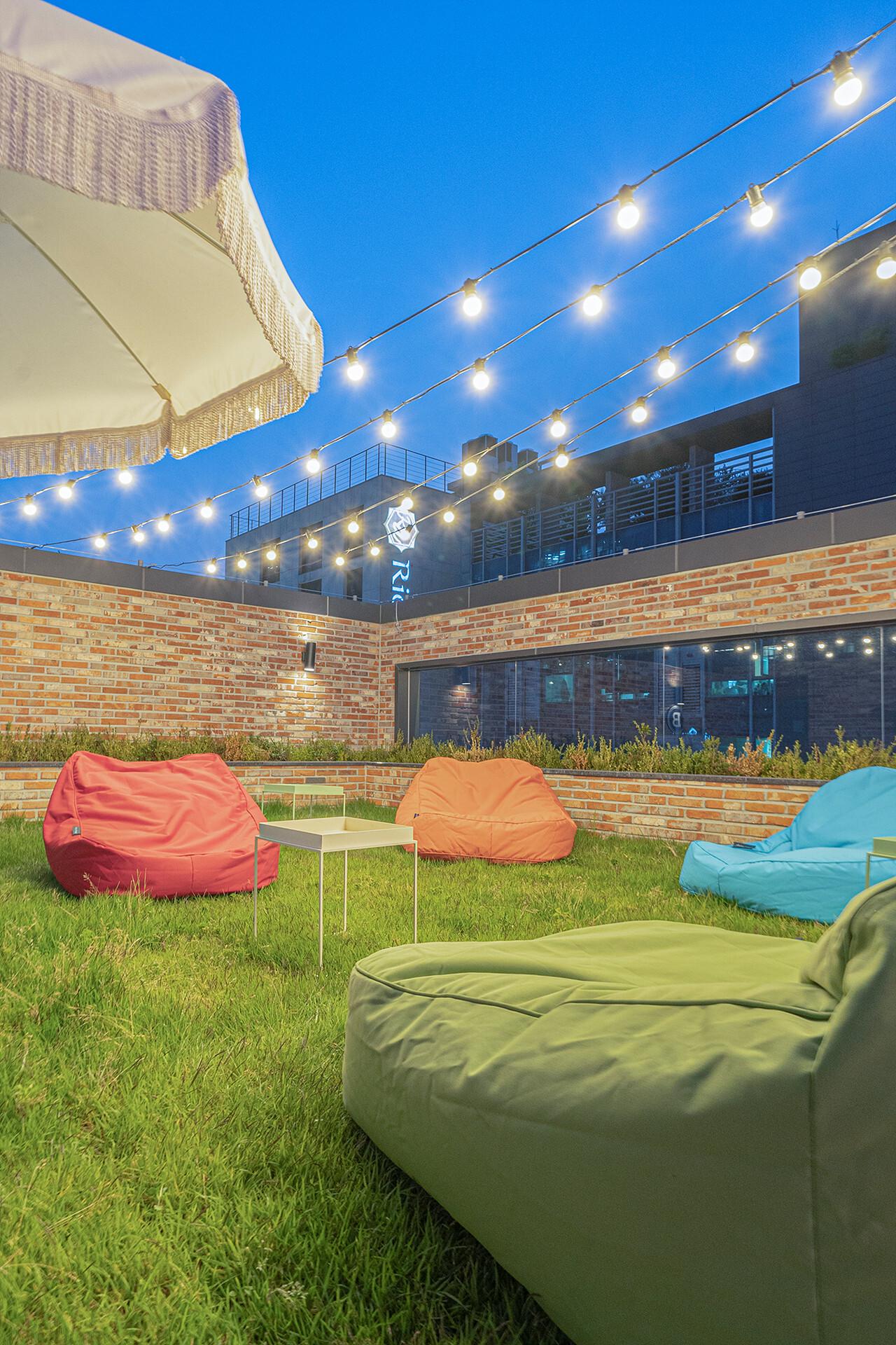 Brown Dot Yeoksam branch-24