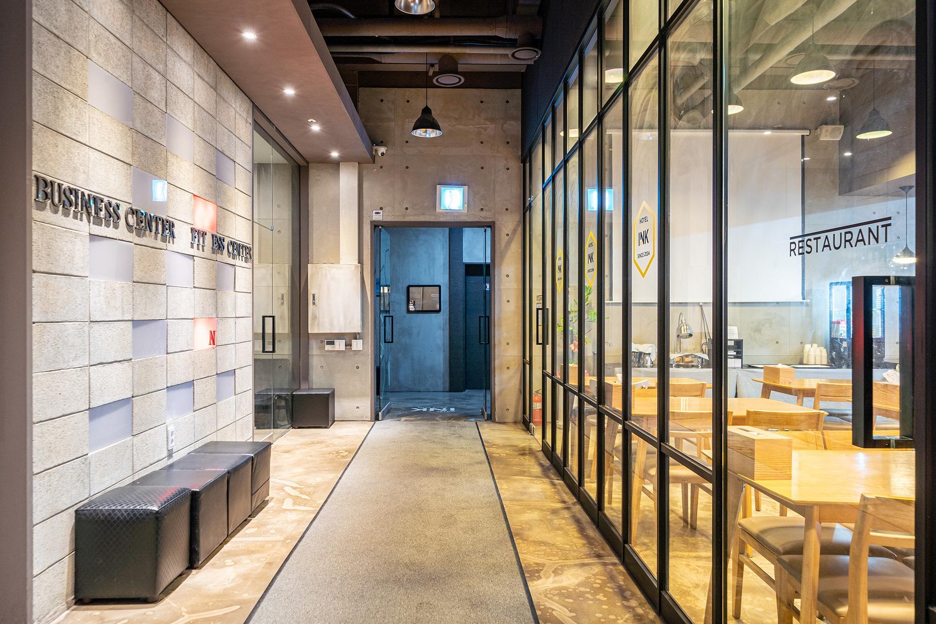 Gong-Ju TouristHotel INK-9