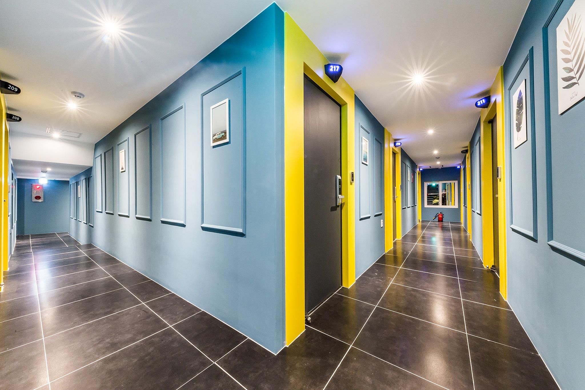 Reunion Hotel Piano-3