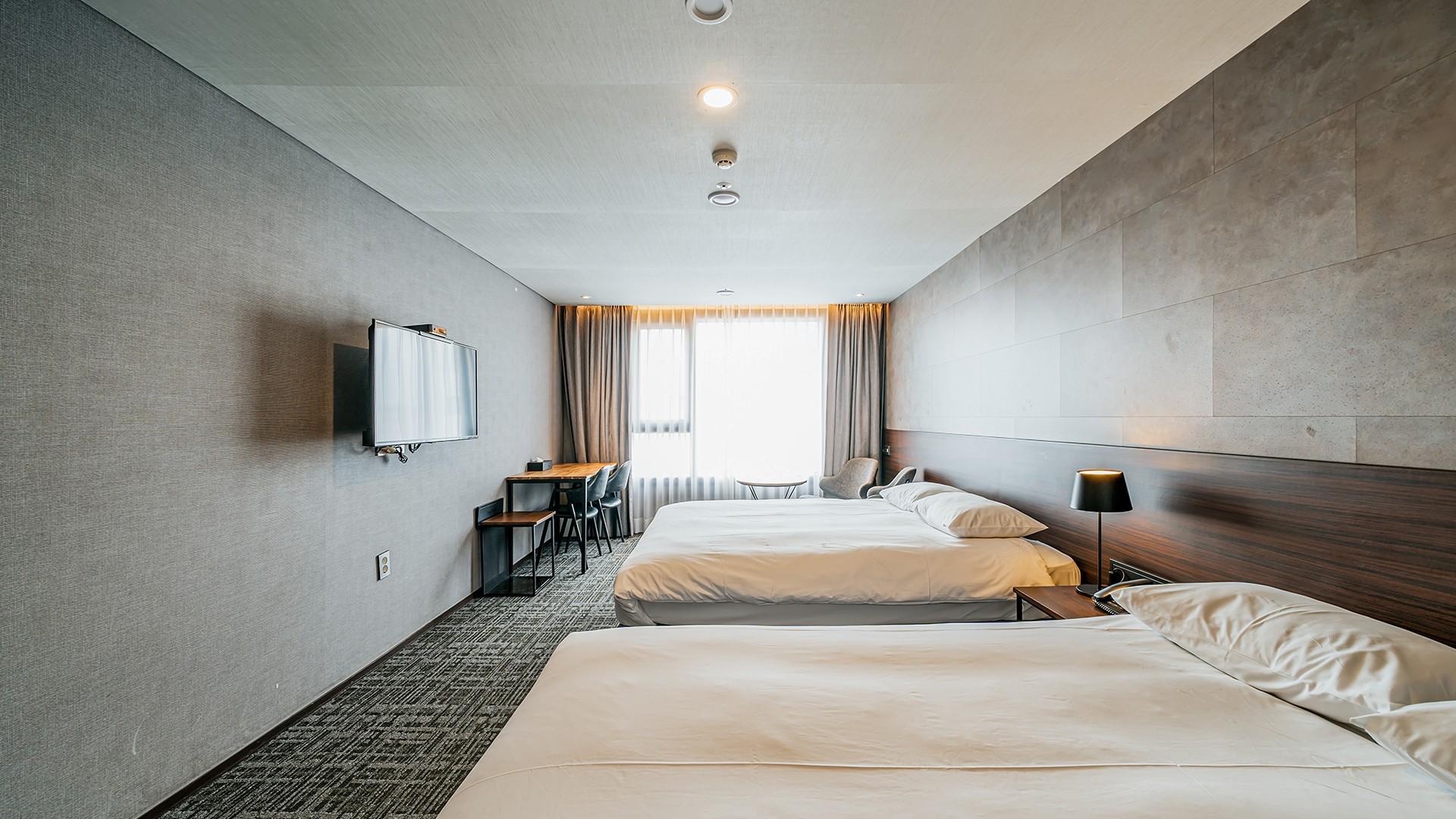 디럭스 패밀리 트윈