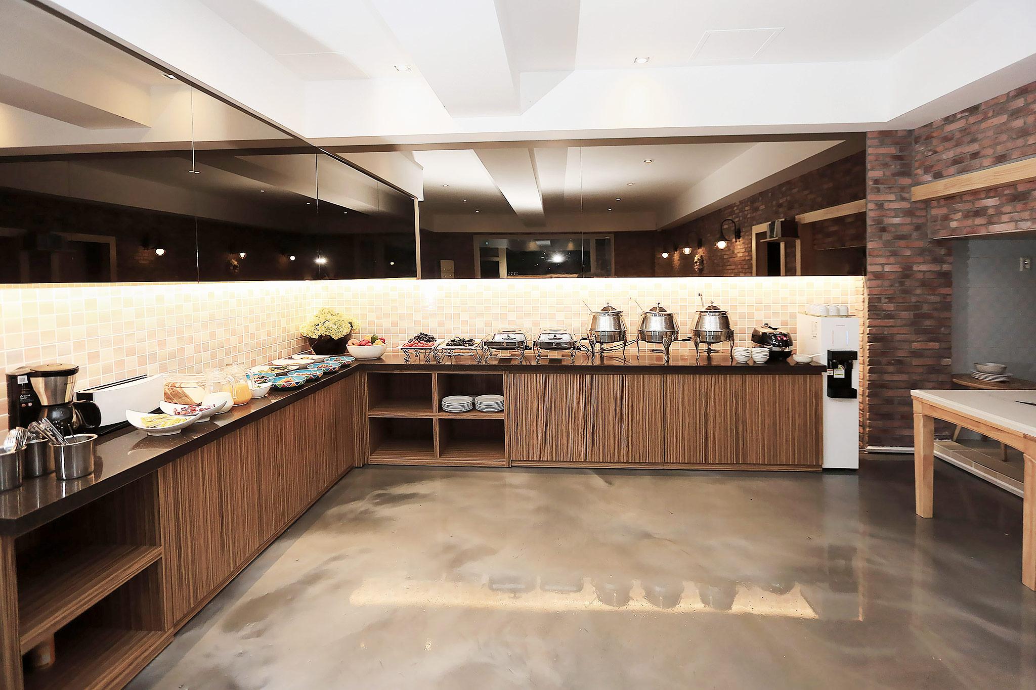 Pocheon Hill House-7