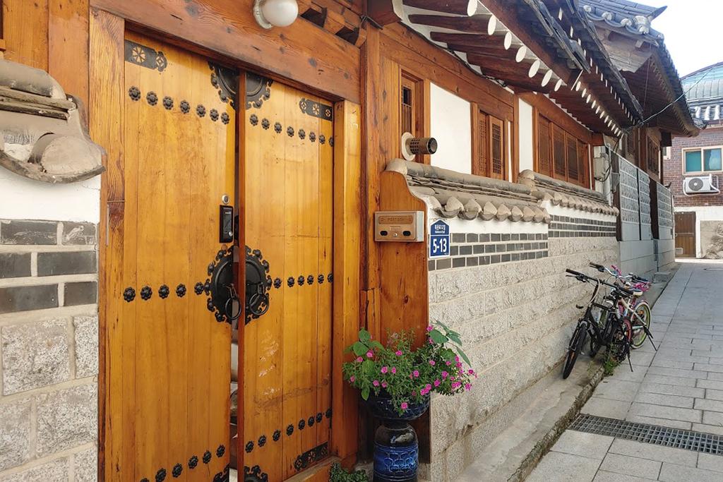 Bukchon Yeonwoo Hanok Stay-5