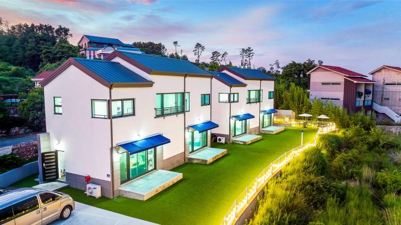 Gyeongju Noblesse Dog-Friendly Pension