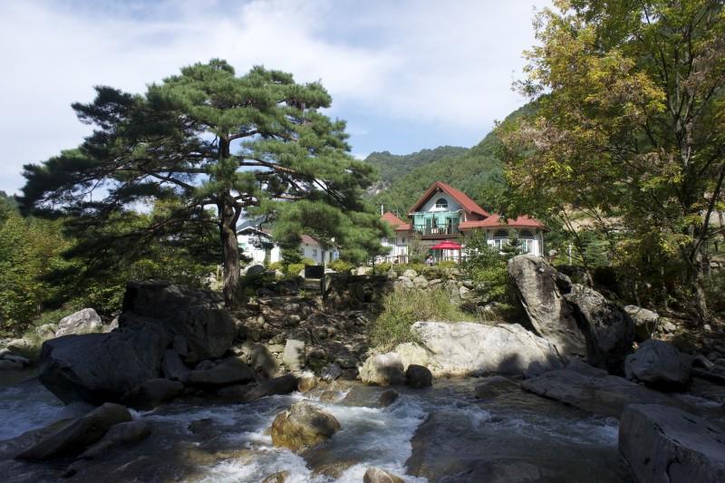 Inje Bawisol Pension