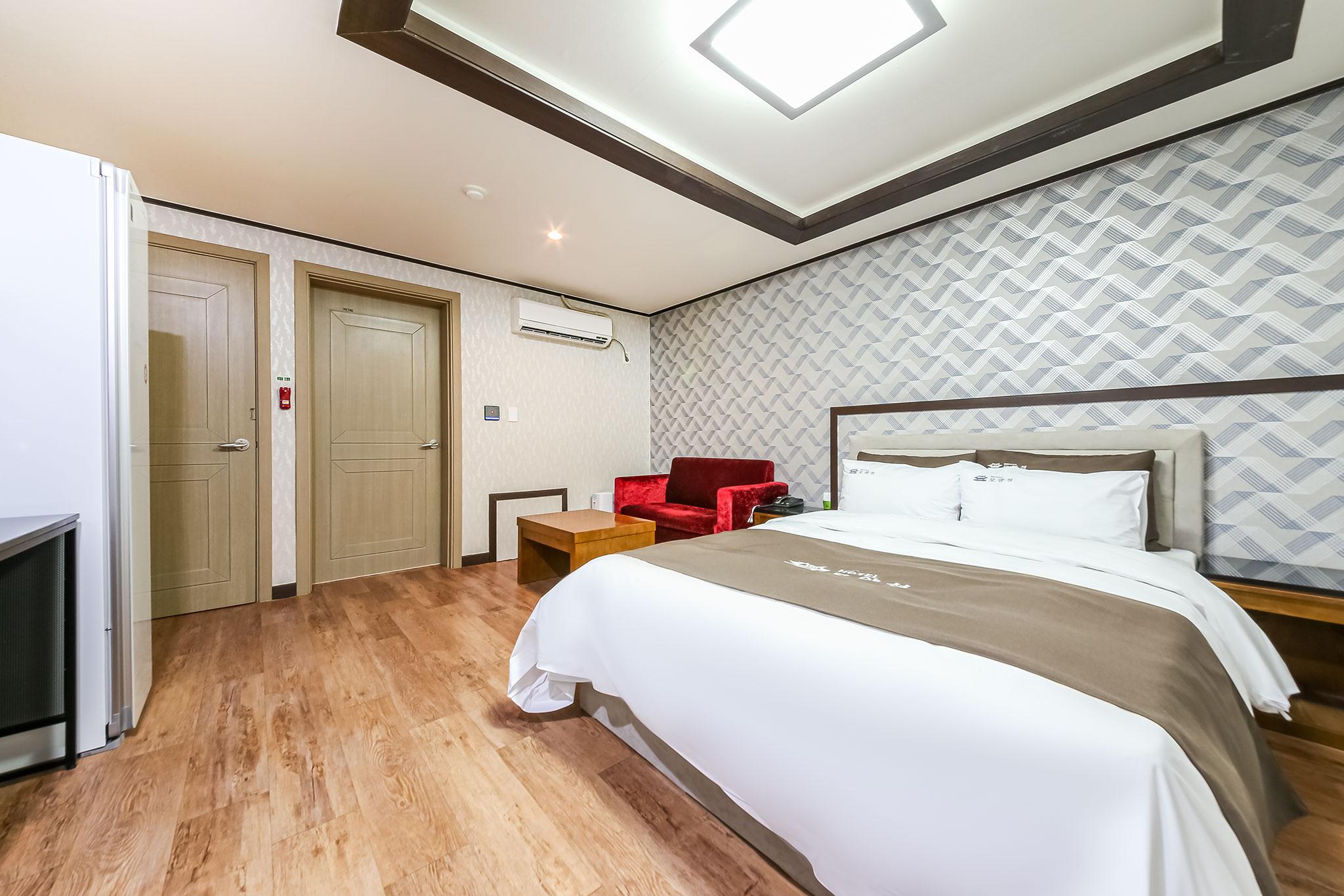 Gochang Hotel Moyangseong