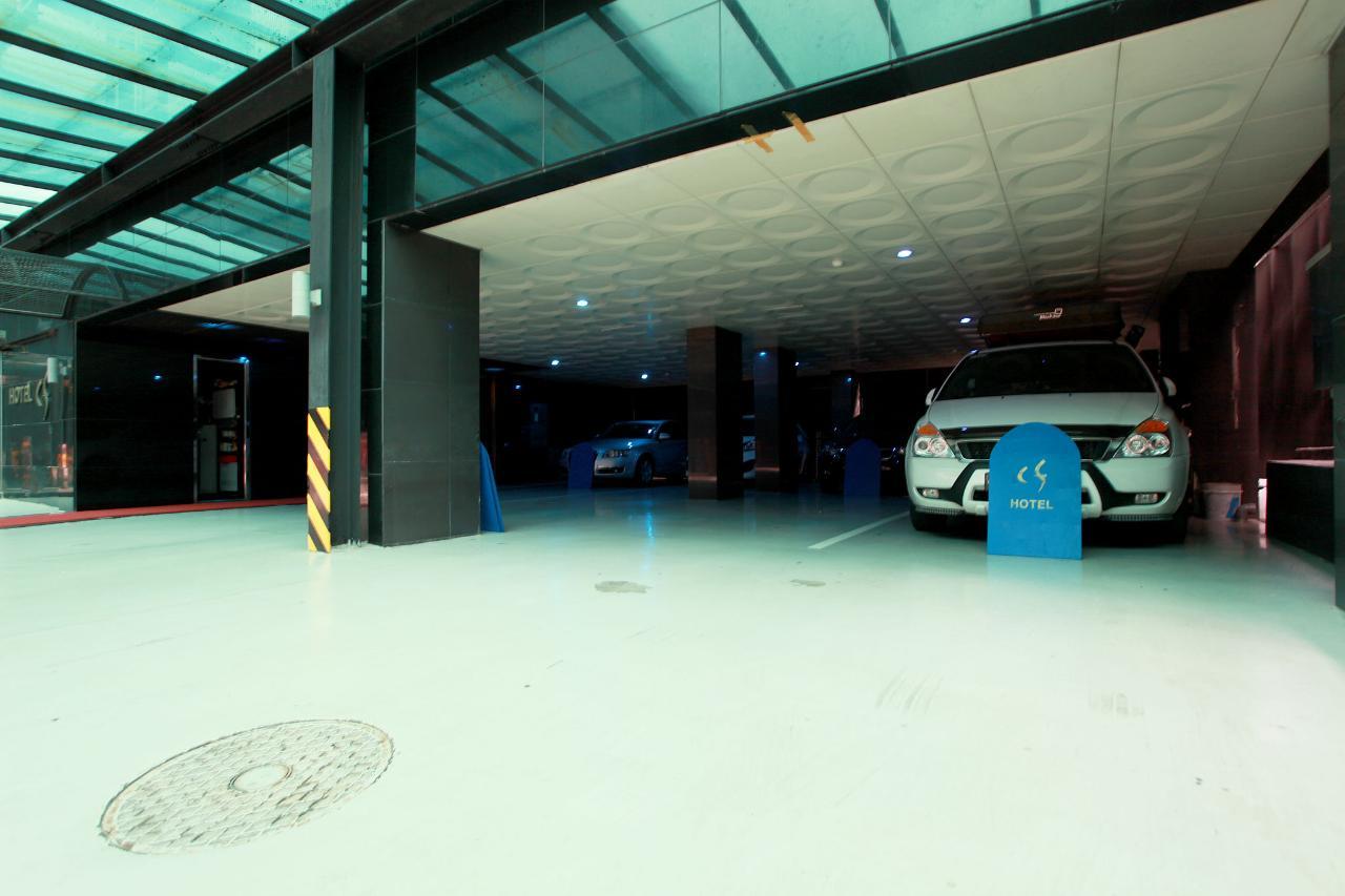 Yeongdeungpo CF-9