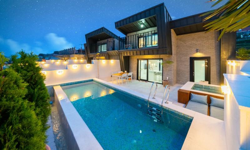 Namhae Monez Pool Villa