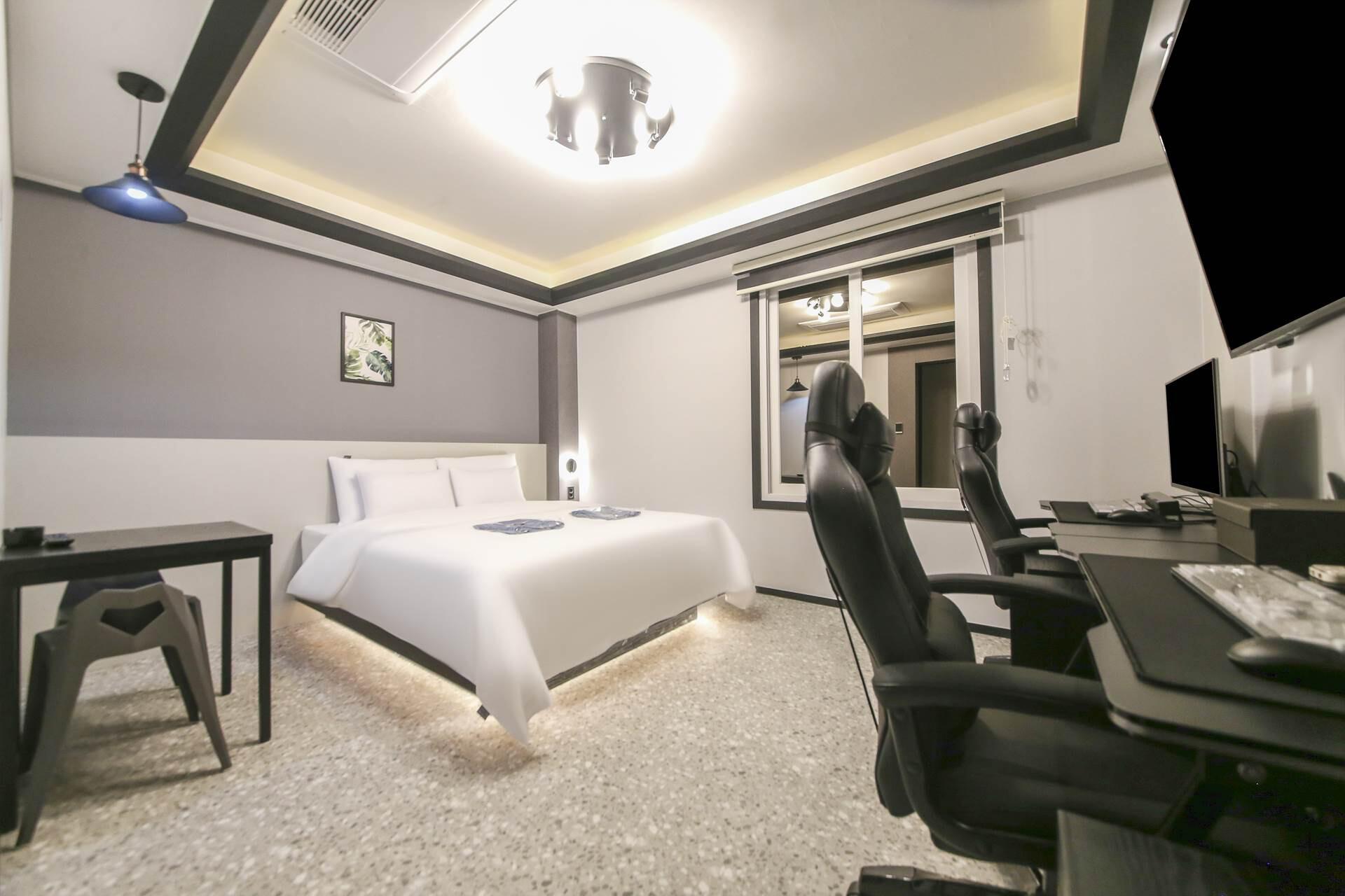 Social stay in Ansan-2