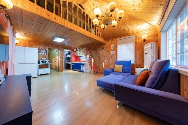 Buan Pine Tree Sunset Pension