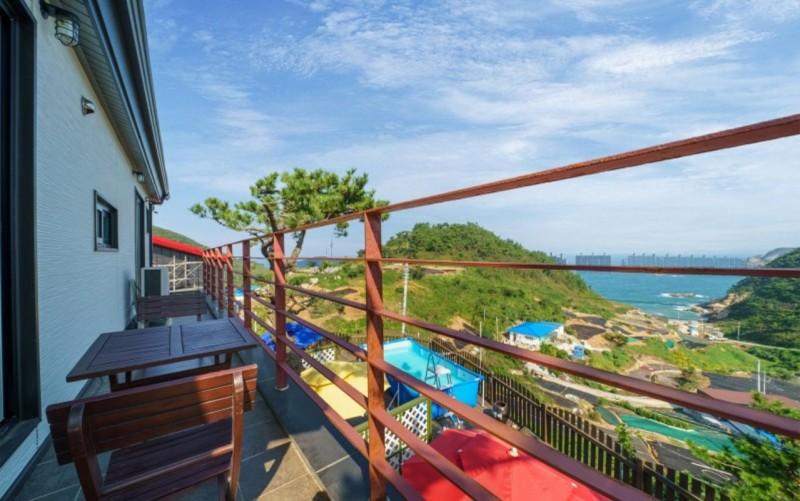 Taean Gauido Pension
