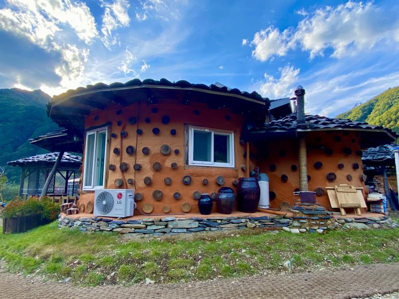 Gangneung Firefly Hwangtobang Pension