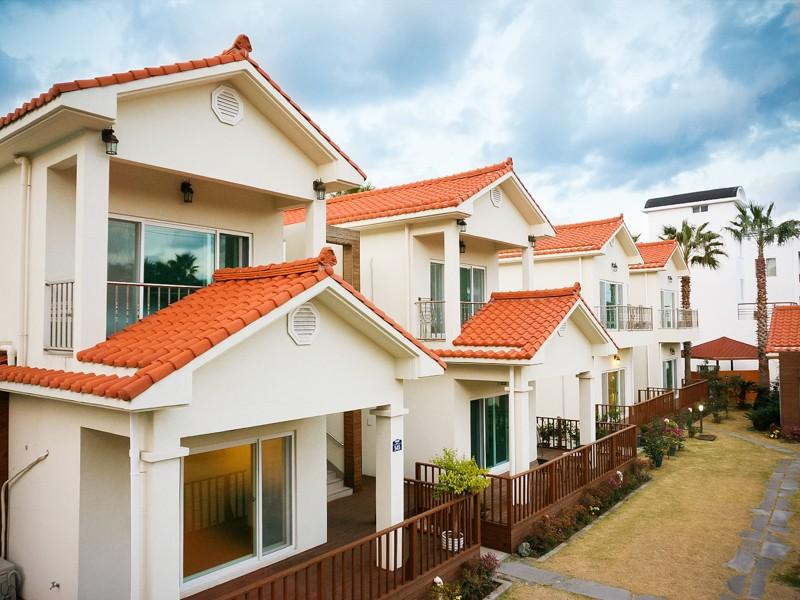 Seoguipo Soranghozen Pension
