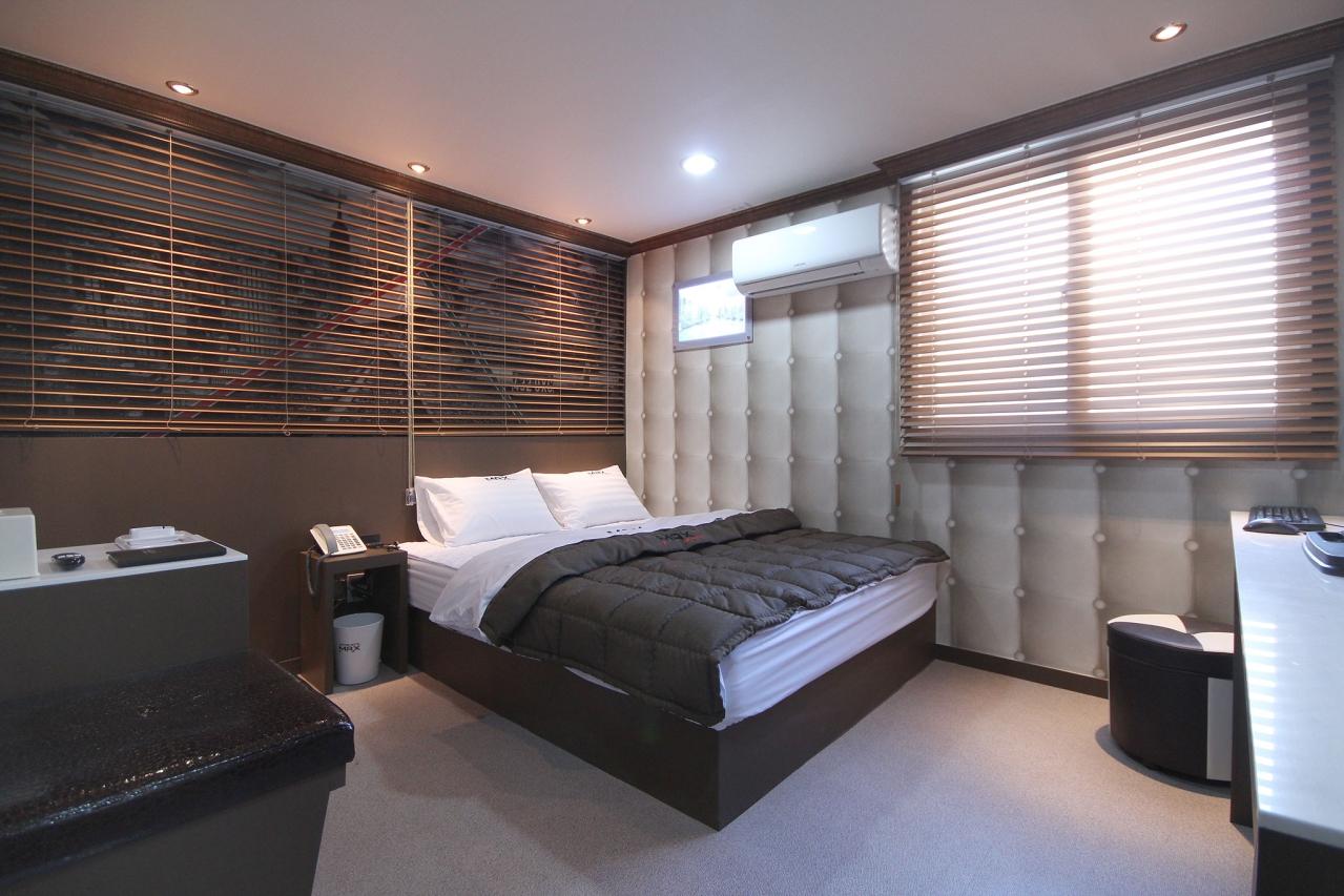 Busan Jaesongdong Max