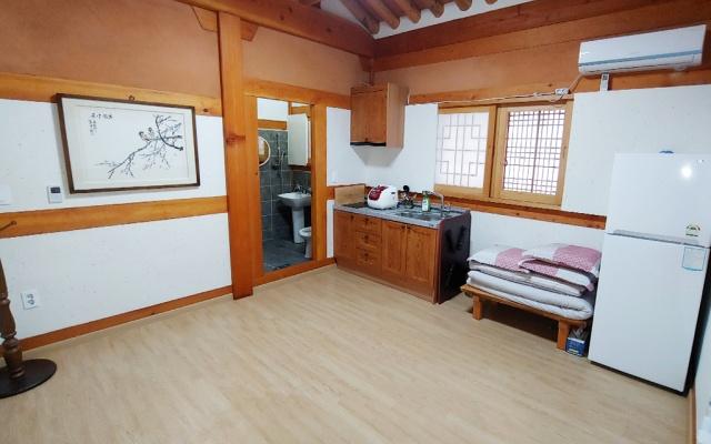 Incheon Jangrakjae Hanok Stay