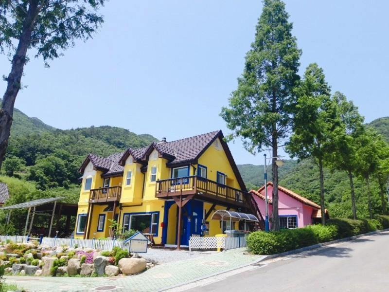 Namhae Bins House Pension (US Village)