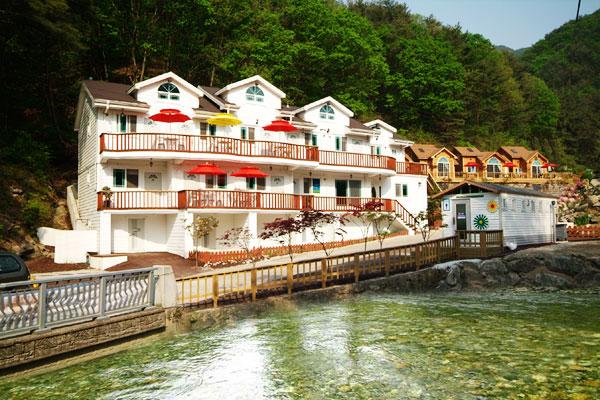 Pocheon Full House Pension