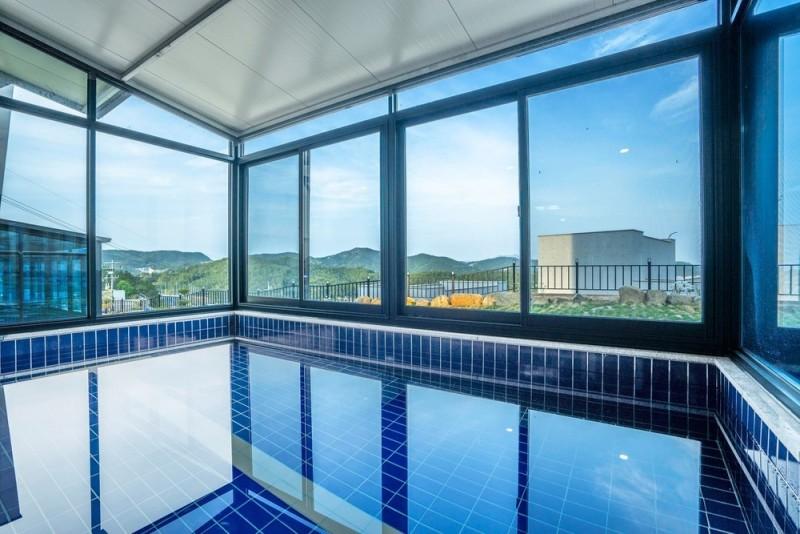Yeosu Wellstay Pool Villa Pension