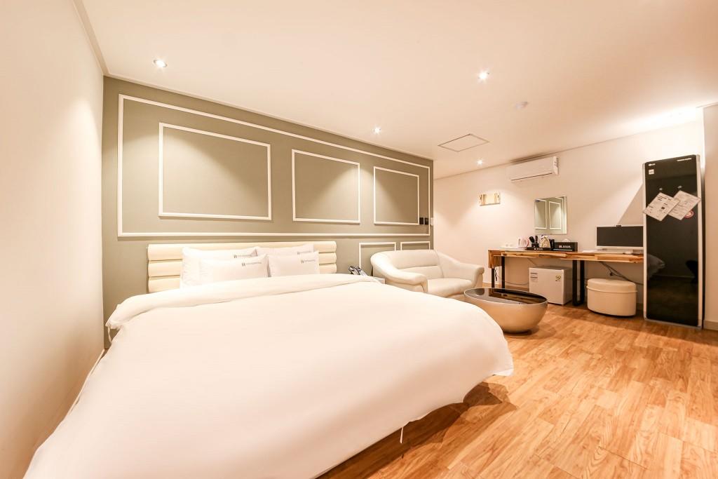 Gwangju Ilbeonji Business Hotel