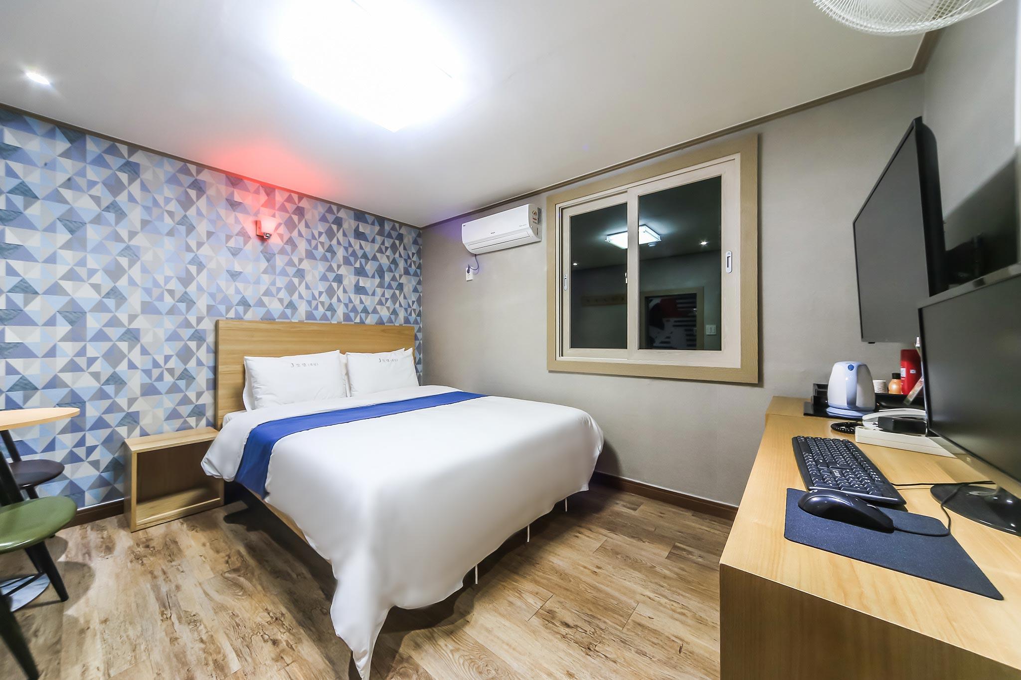 Busan Jaesongdong Centum J