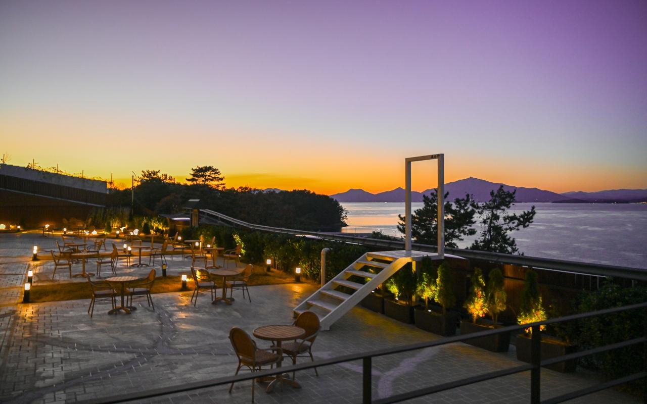 Tomonoya Signature Ryokan Namhae