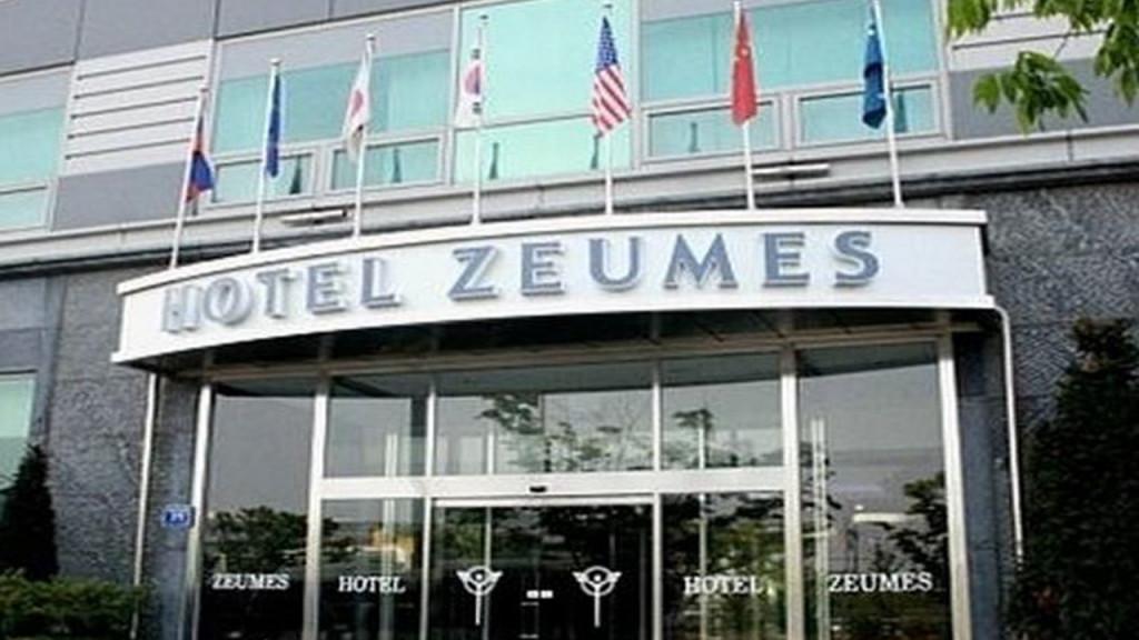 Hotel Zeumes Airport Incheon-12