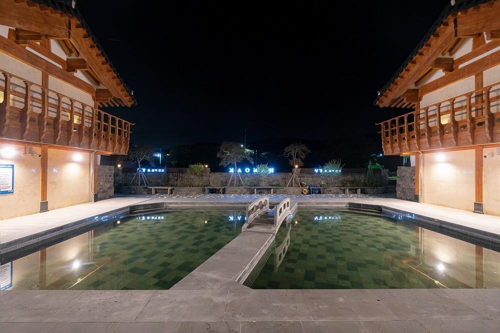 Hanok Pension Wanggyeong-4