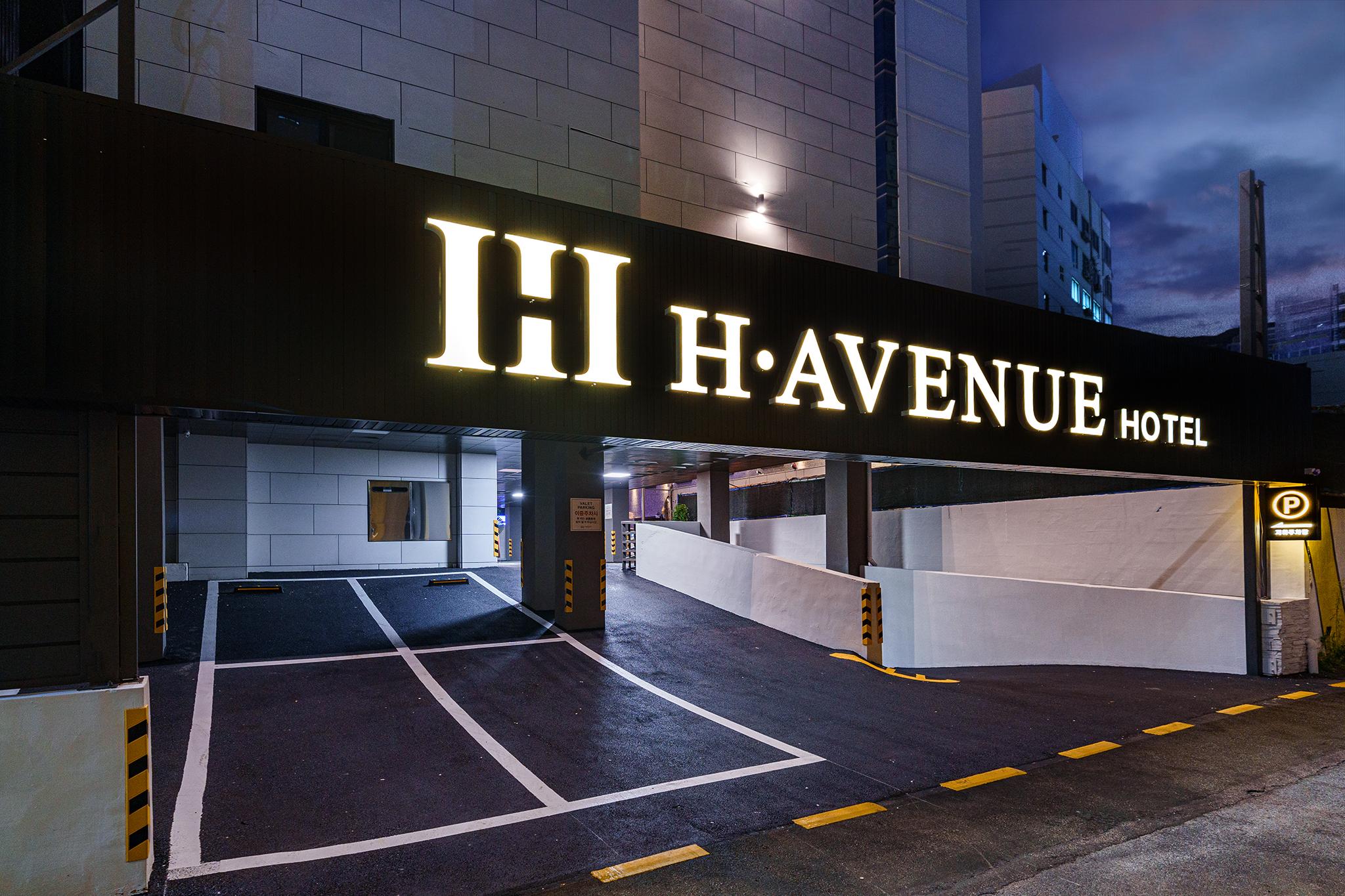 Busan Minam Station H Avenue-23