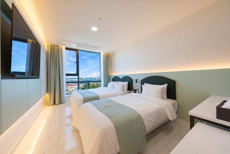 Donghae Sunshine Hotel Pension