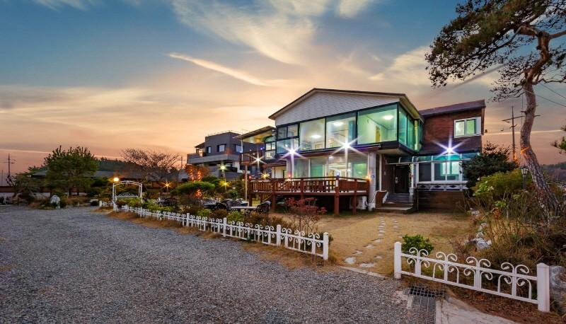 Daebudo Seaside Healing Camp Pension