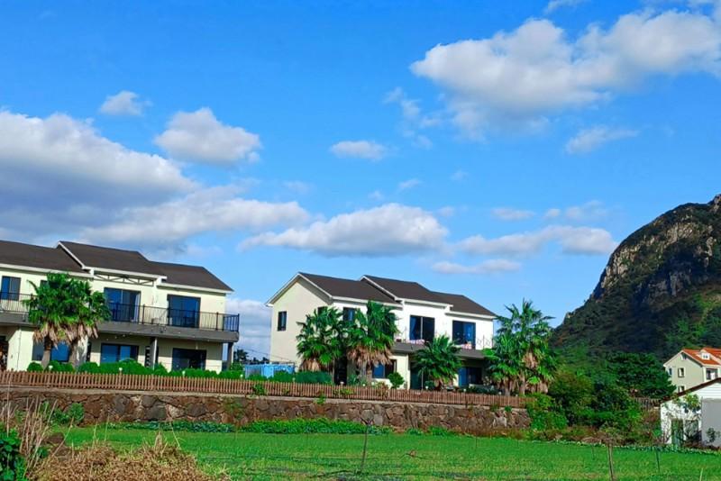 Seogwipo Sanbangsan Hwangto Pension