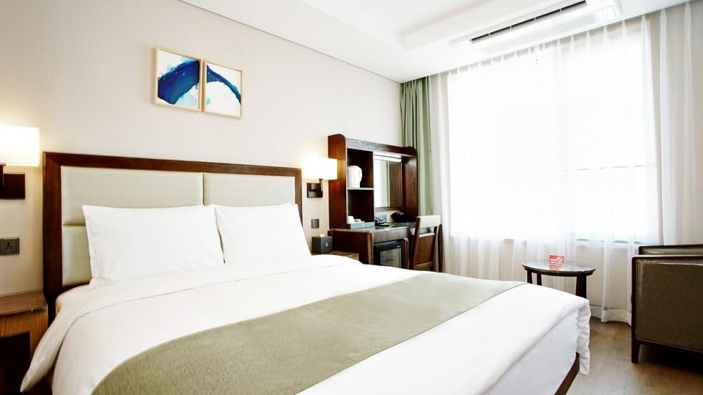 Stanford Hotel Busan-9