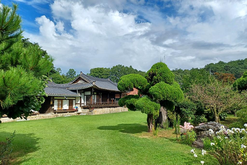 Andong Hakbong Jongtaek