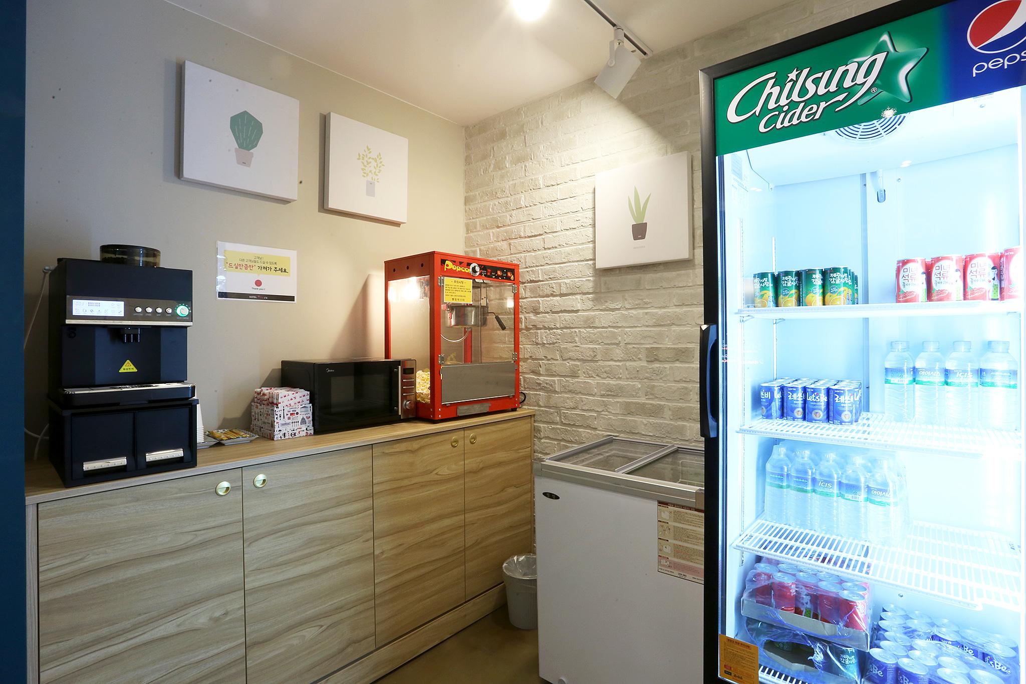 Sunganm YAJA Moran Station-2