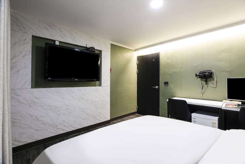 Stage 79 Hotel-2