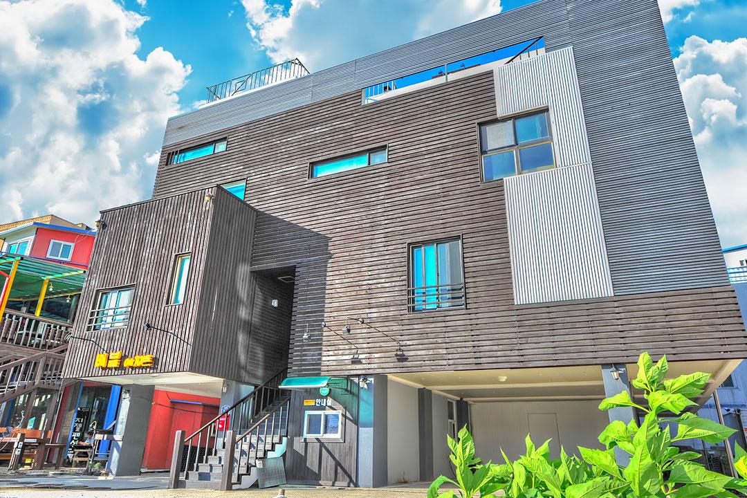 Goseong Baebul Agit Pension