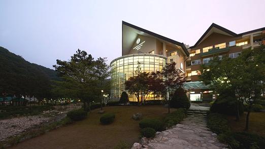 Hanwha Resort Sanjeong Lake-10