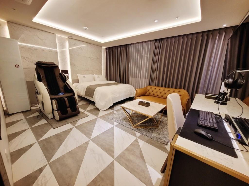 Gimpo West9 Hotel-5