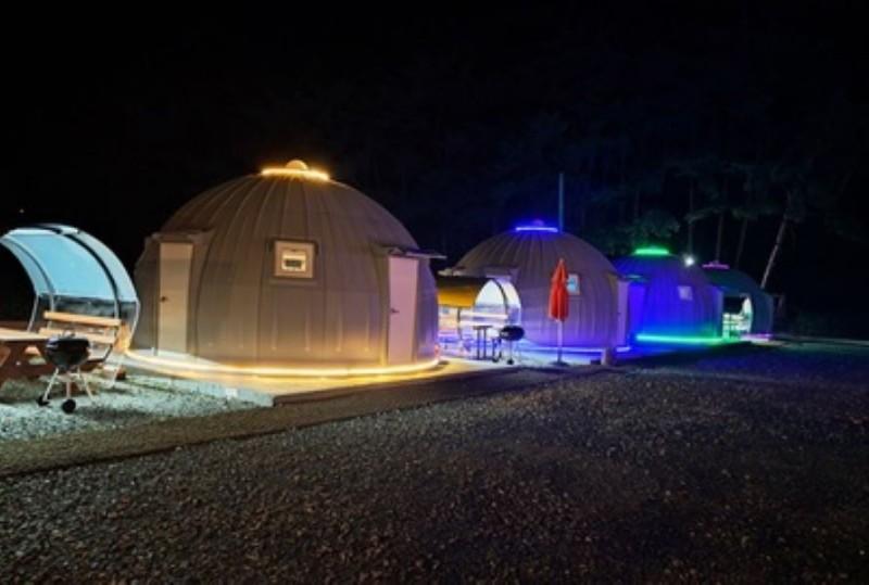 Taean (Anmyeondo) Tourist Farm Glamping & Auto Camping