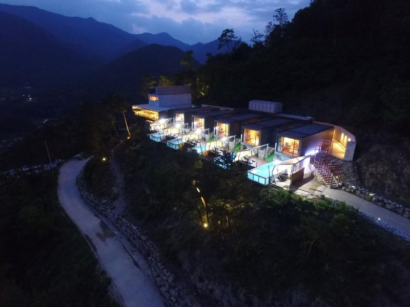 Sancheong Cheonghoje Pool Villa