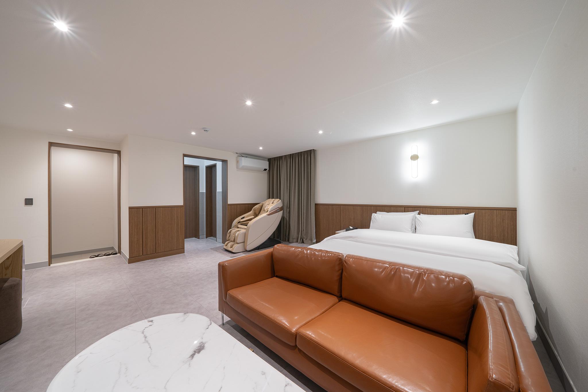 Incheon (Bupyeong) HOTEL Lounge Seven-3